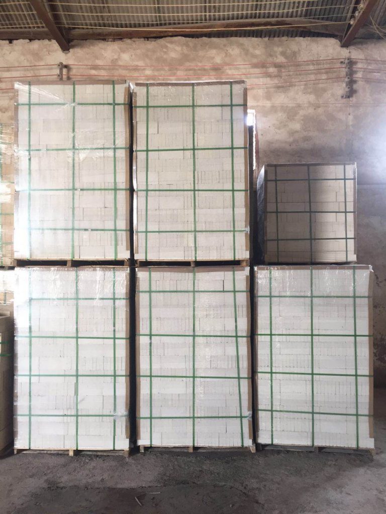 莫來石聚輕磚半枚片 莫來石保溫磚_莫來石磚價格_莫來石聚氫保溫磚