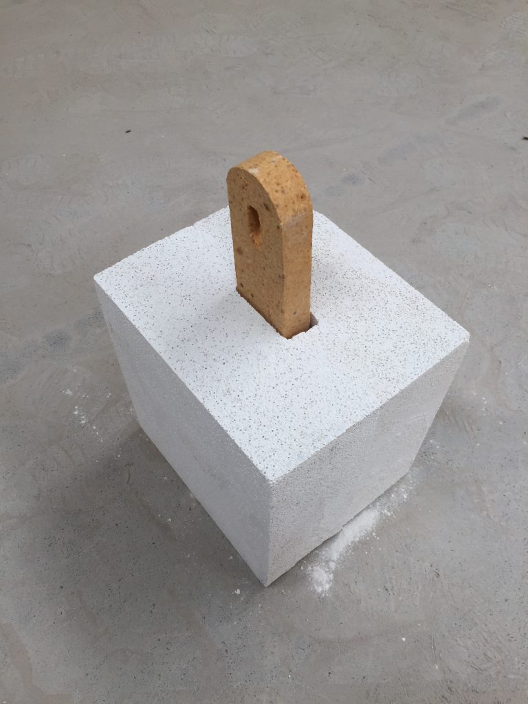 莫來石吊頂磚吊牌